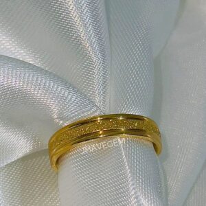 Anillo Clásico Dorado Brillante