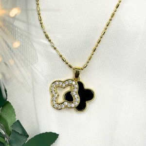 VanCleef Negra con Circones