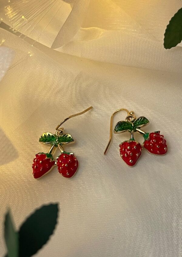 Aretes de Fresa Colgantes