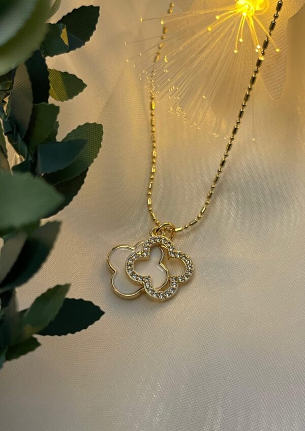 VanCleef Blanco con Circones